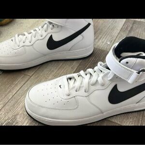 Nike Men's Air Force 1 Sneakers Size 15